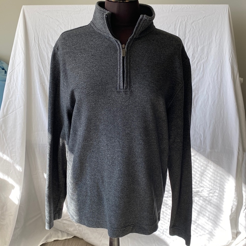 Van Heusen Flex Gray Quarter Zip Pullover Size Medium